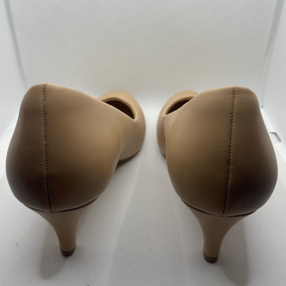 Greatonu Women's Round Toe Low Heels Closed Toe Dress Shoes, Size 10, New - Picture 6 of 10